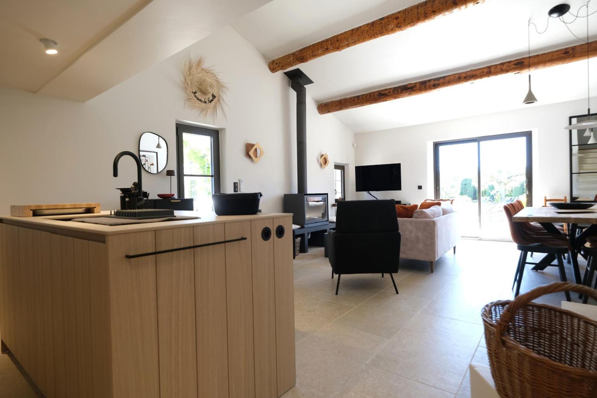 Provencal House With Heated Pool, View Of The Luberon In Robion - Accommodates 12 People. Exterior foto